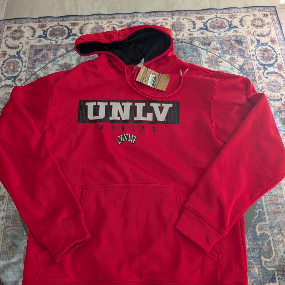 Rivalry Threads Red UNLV Rebels Hoodie - Picture 10 of 13